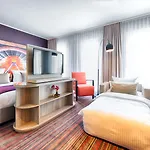 Hotel Leonardo South