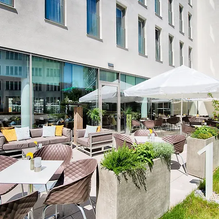 Hotel Leonardo South