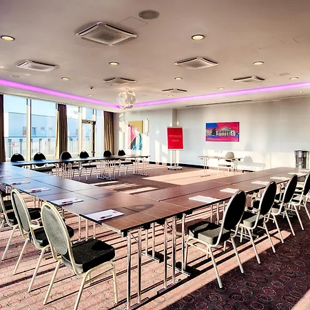 Leonardo South Hotel München