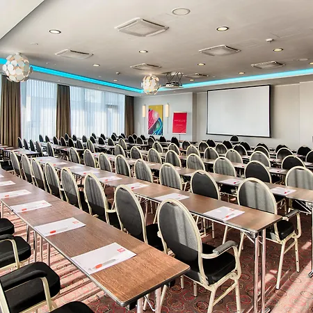 Leonardo South Hotel München