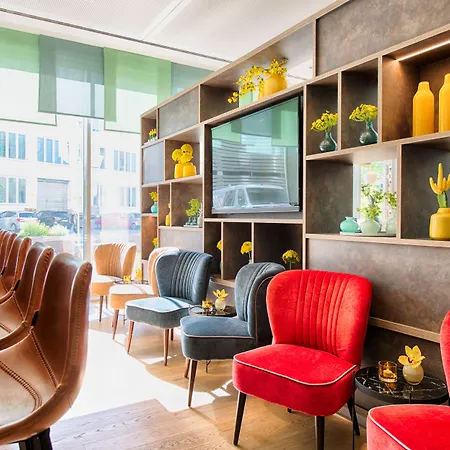 Отель Leonardo City South 4*