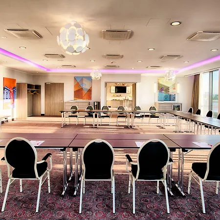 Leonardo City South 4*