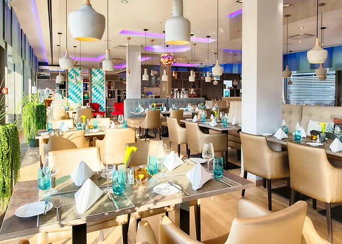 Hotel Leonardo City South 4*