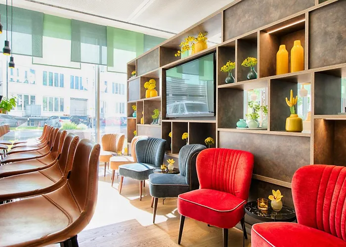 Hotel Leonardo South 4*