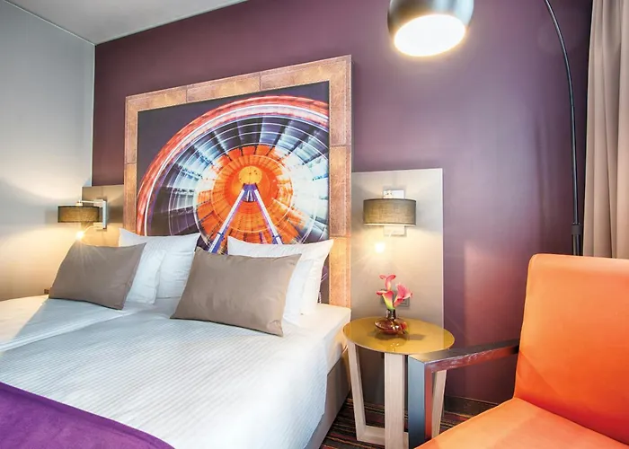 Hotel Leonardo City South 4*